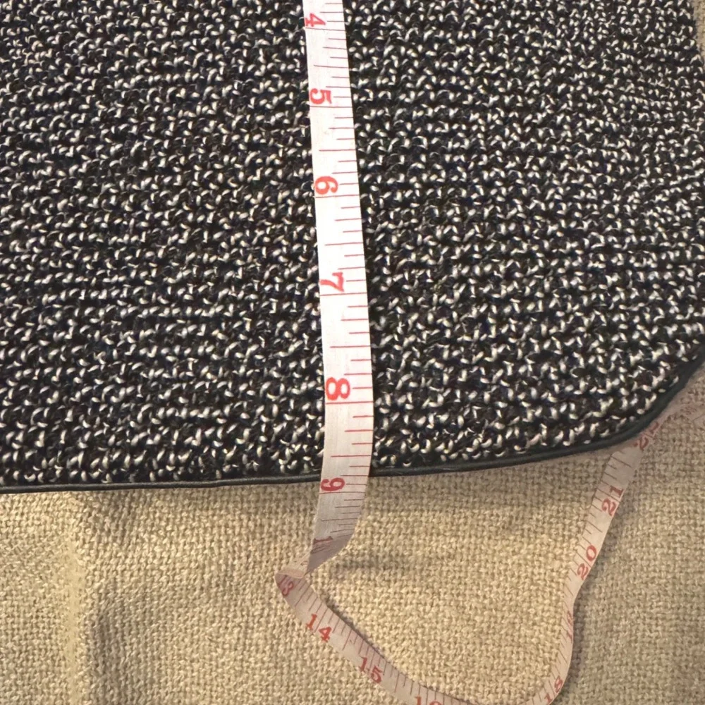 Early 2000s The Sak‎ Elliott Luca Knit Shoulder Bag Black White